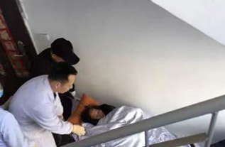 吴忠病人院后返乡